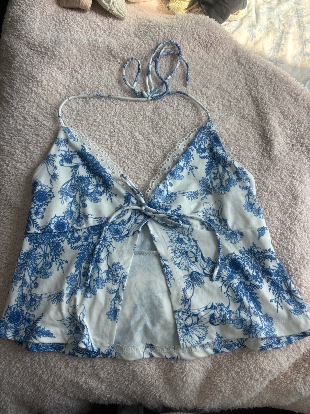 Missguided White and Blue Floral Lace-Trim Satin Chemise